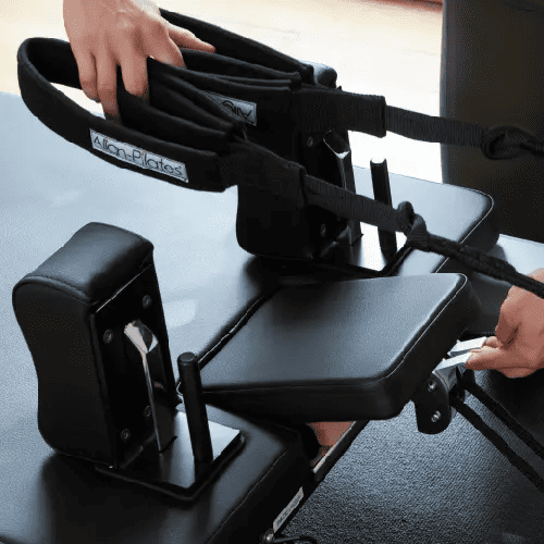 Align Pilates® C8-PRO Studio Pilates Reformer - Noir/Black Bundle