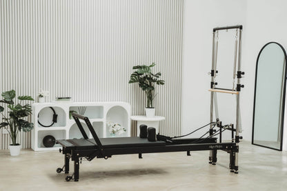 Align Pilates® C8-PRO Studio Pilates Reformer - Noir/Black Bundle