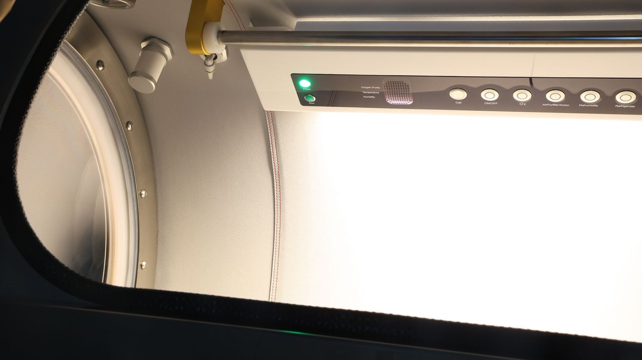 OxyRevo Quest30 1.5 to 2.0 ATA Hard Hyperbaric Chamber