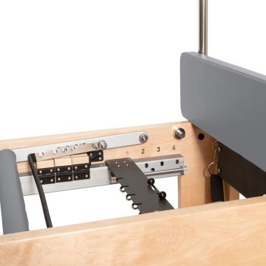 Elina Pilates - Cadillac Reformer