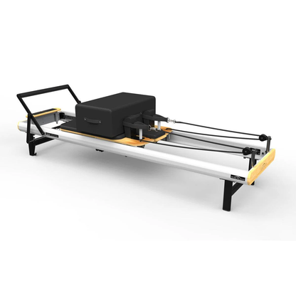 Peak Pilates - casa™ Reformer