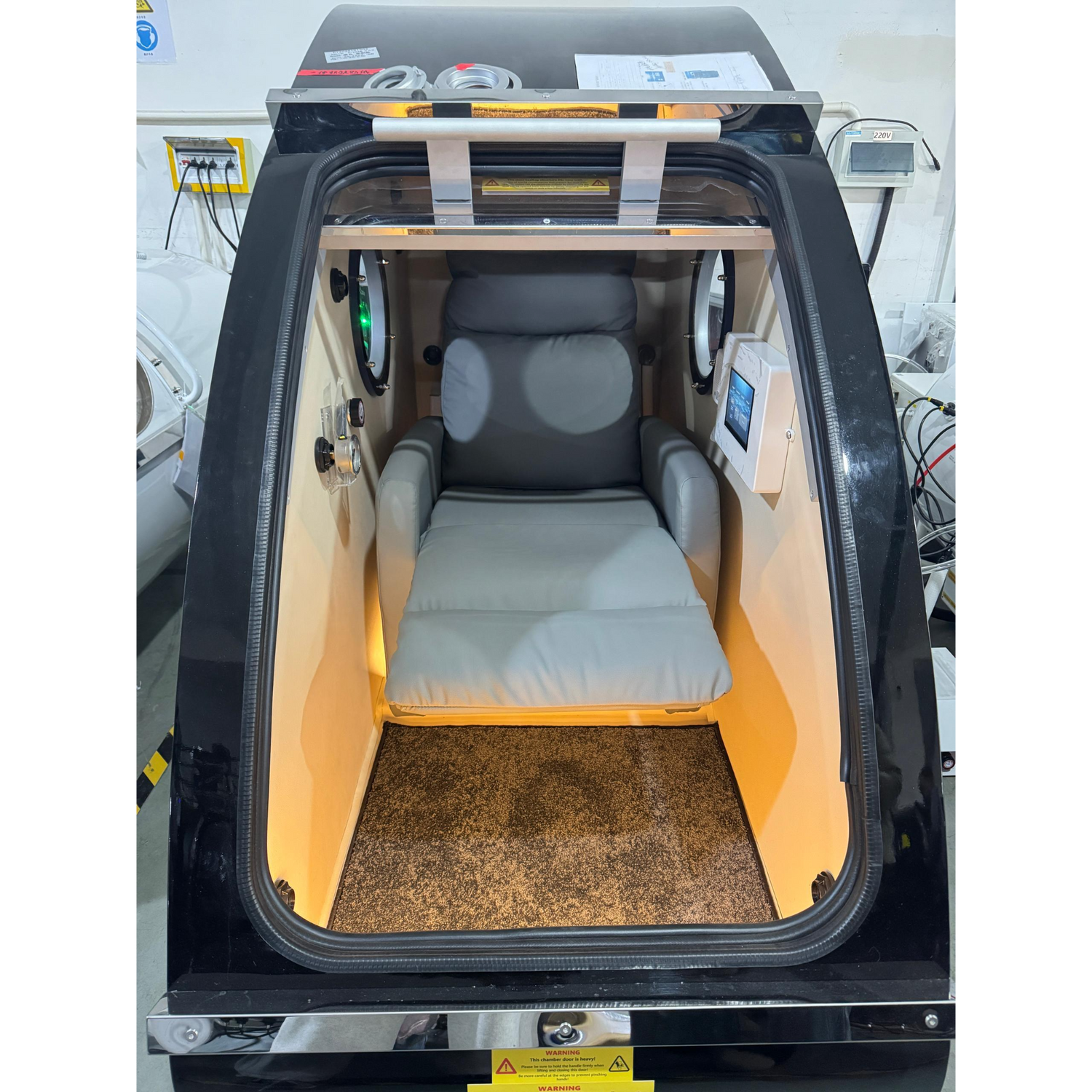 Macy-Pan HP750 2.0 ATA Hard Shell Sitting Hyperbaric Oxygen Chamber with Free Chair