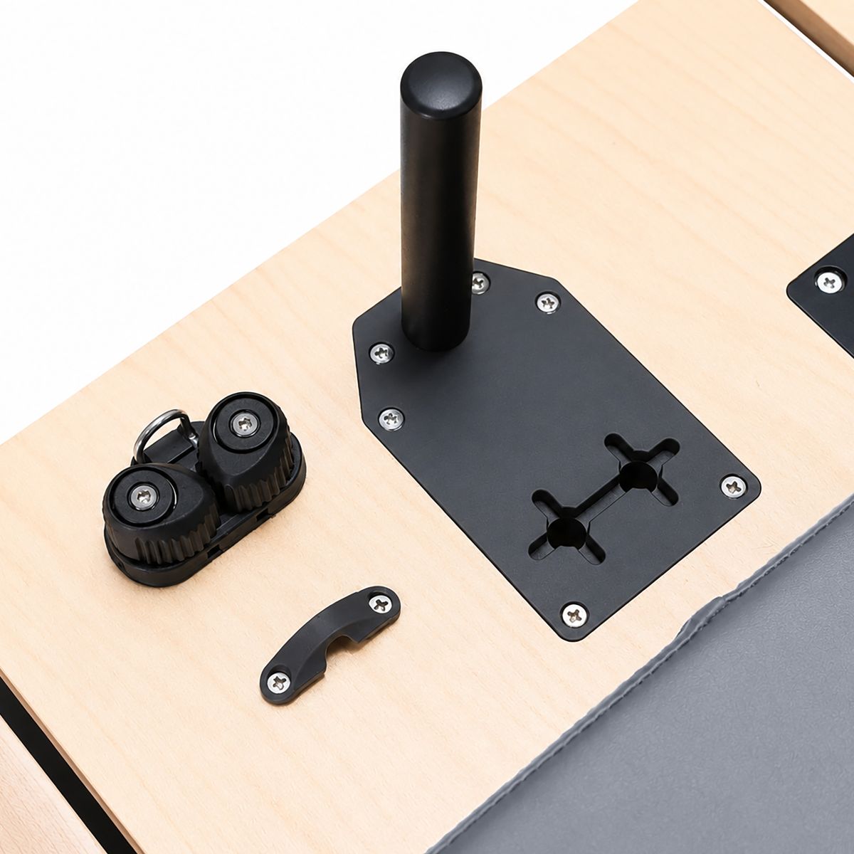 Elina Pilates Twin Reformer with tower, full view